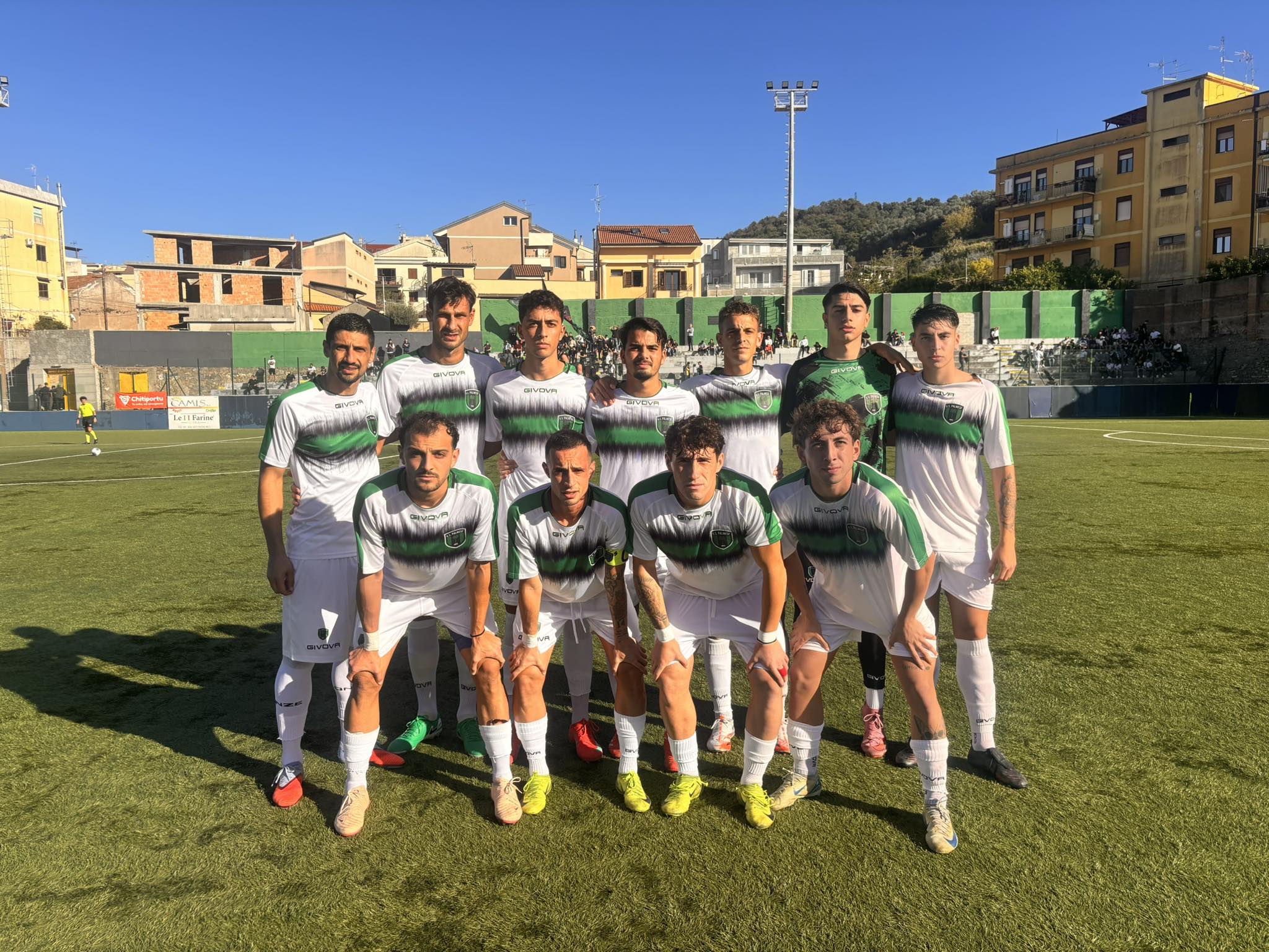 Palmese brillante con le big. Isola CR colpo esterno da urlo